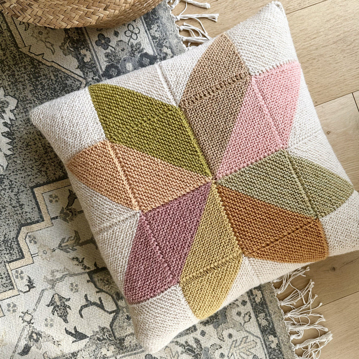 gather here classes-Knit Half Square Triangle Pillow - two sessions-class-gather here online