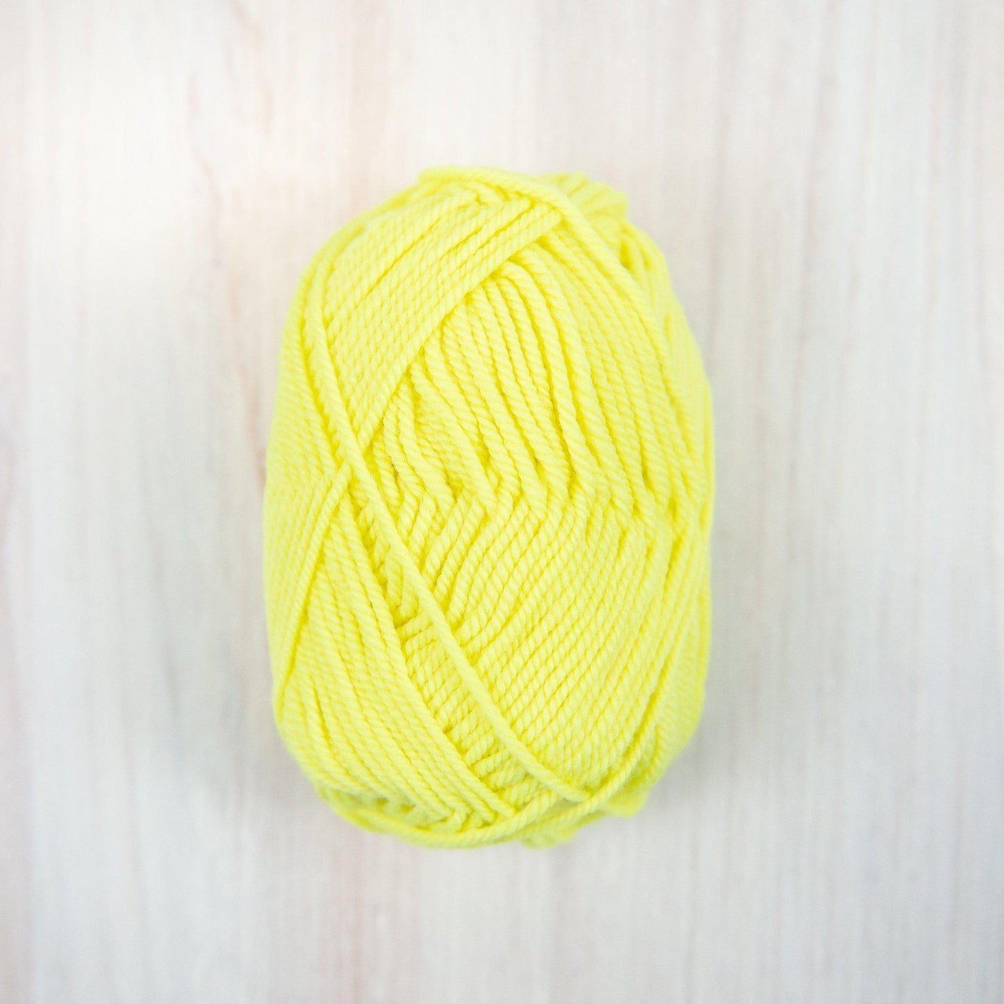 Ewe Ewe Yarn - Wooly Worsted - 43 Citrus Pop - gatherhereonline.com