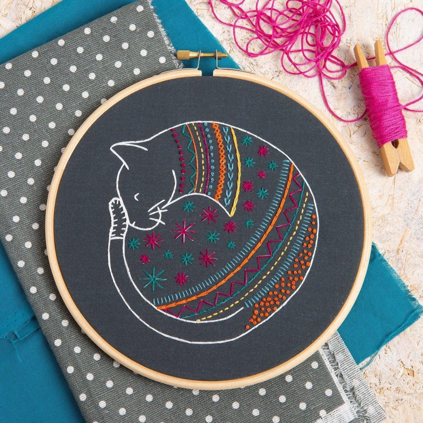 Hawthorn Handmade-Black Cat Embroidery Kit-embroidery kit-gather here online