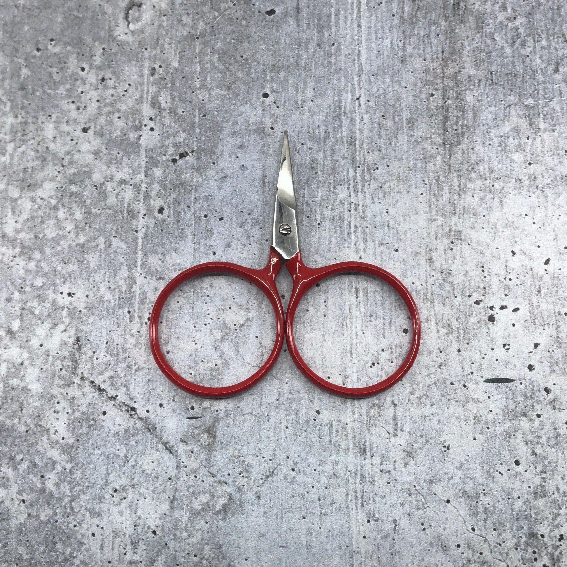 Kelmscott Designs-Putford Scissors-notion-Red-gather here online