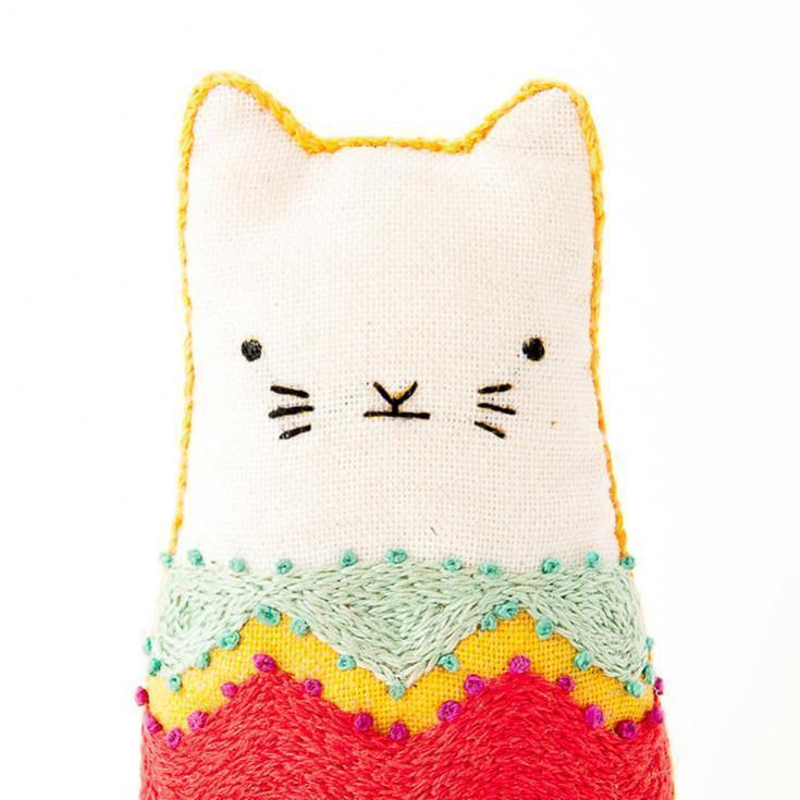 Kiriki Press - Fiesta Cat DIY Embroidery Kit - Default - gatherhereonline.com