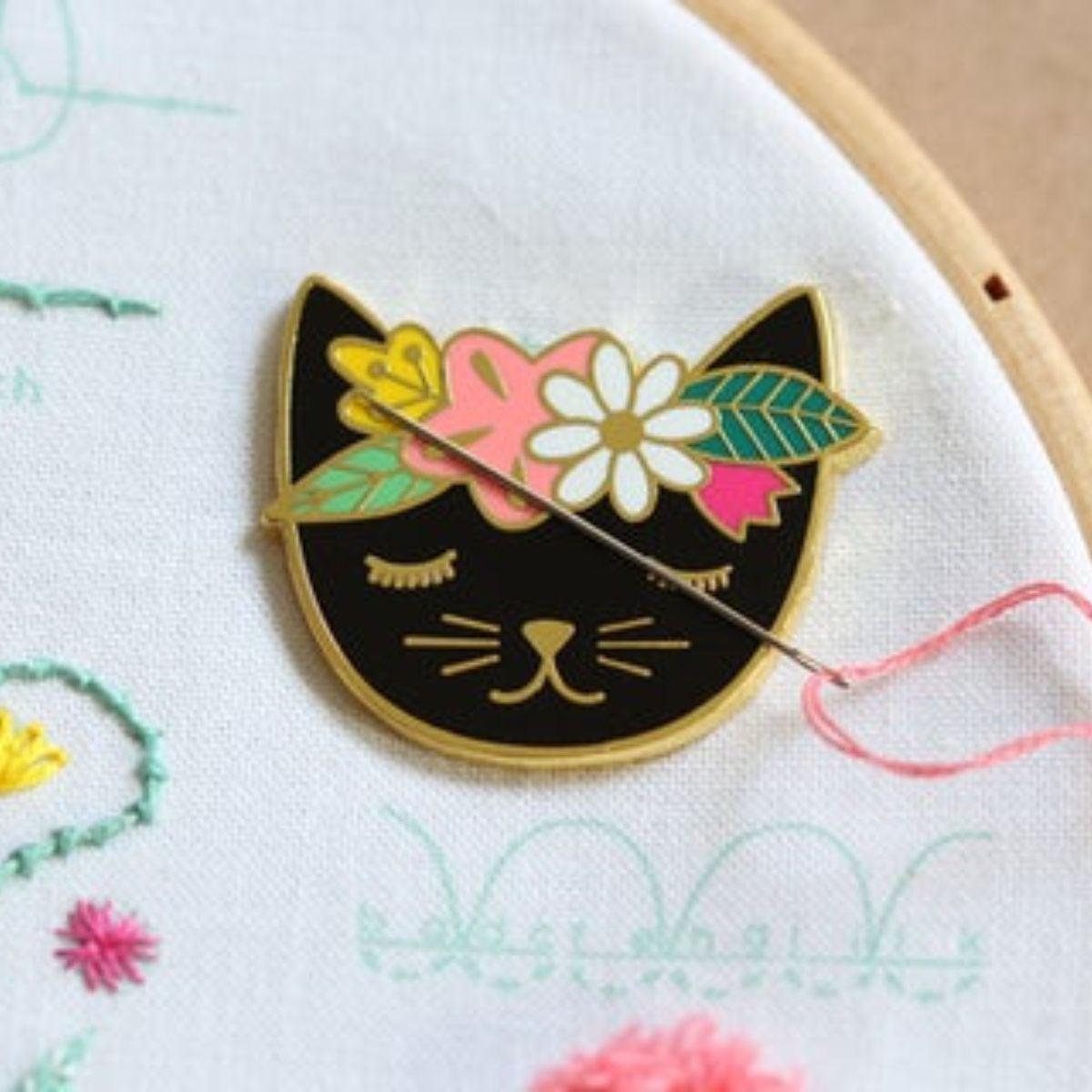 Kiriki Press-Magnetic Needle Minder - Floral Cat-notion-gather here online