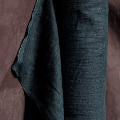 Merchant & Mills-185 Linen Core, Sweeps Scrim Black-fabric-gather here online