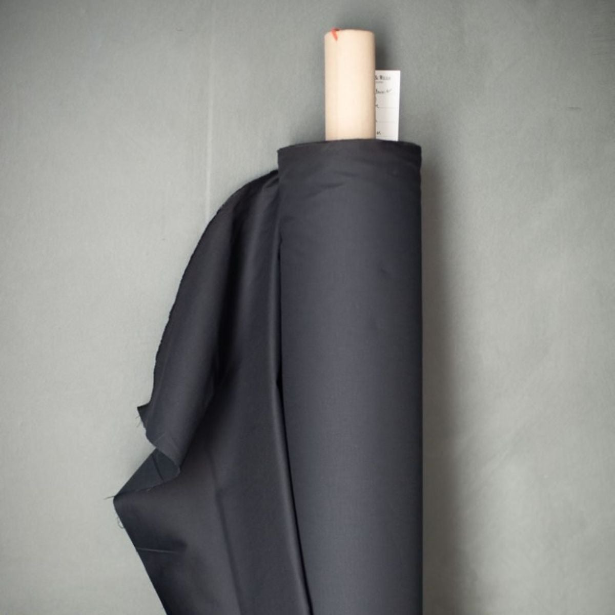 Merchant & Mills-Barrier Lining Black-fabric-gather here online