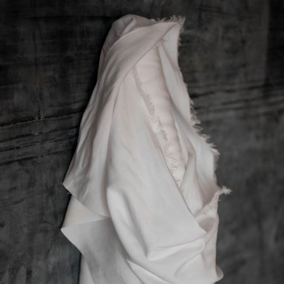 Merchant & Mills-White 85% Tencel / 15% Linen-fabric-gather here online