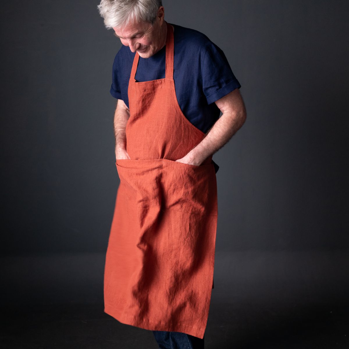 Merchant & Mills-Workaday Apron Pattern-sewing pattern-gather here online