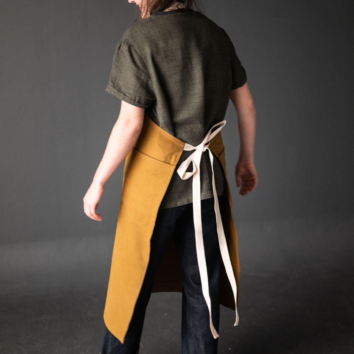 Merchant & Mills-Workaday Apron Pattern-sewing pattern-gather here online