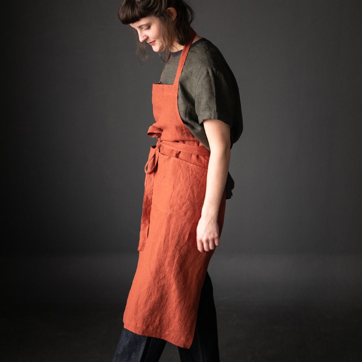 Merchant & Mills-Workaday Apron Pattern-sewing pattern-gather here online