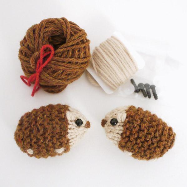 MochiMochi Land - Small + Simple Hedgehog Kit - Default - gatherhereonline.com