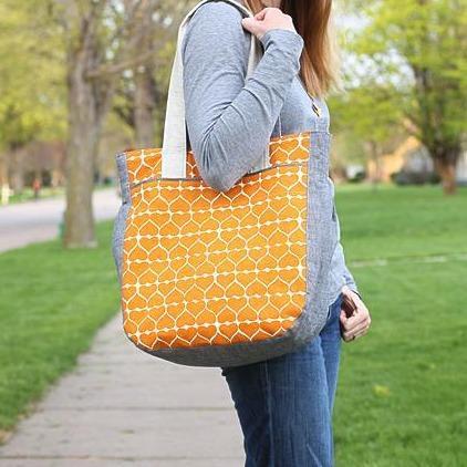 Noodlehead-Super Tote Pattern-sewing pattern-gather here online