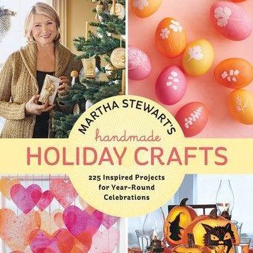 Penguin Random House-Martha Stewart's Handmade Holiday Crafts-book-gather here online