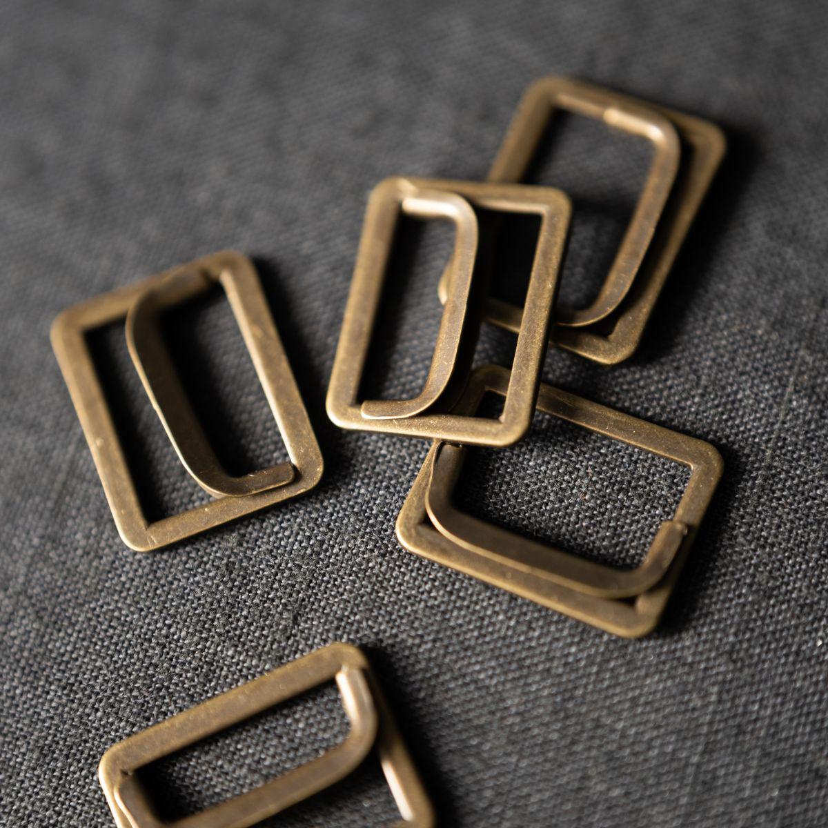 Merchant & Mills-Miller Buckle-sewing notion-gather here online