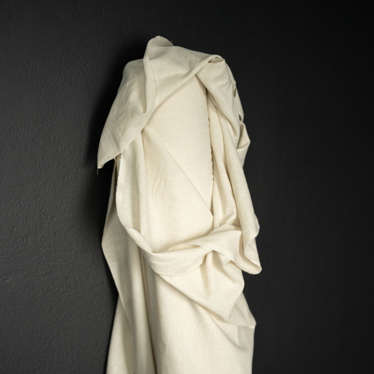 Merchant & Mills-White Almond Cotton/Linen-fabric-gather here online