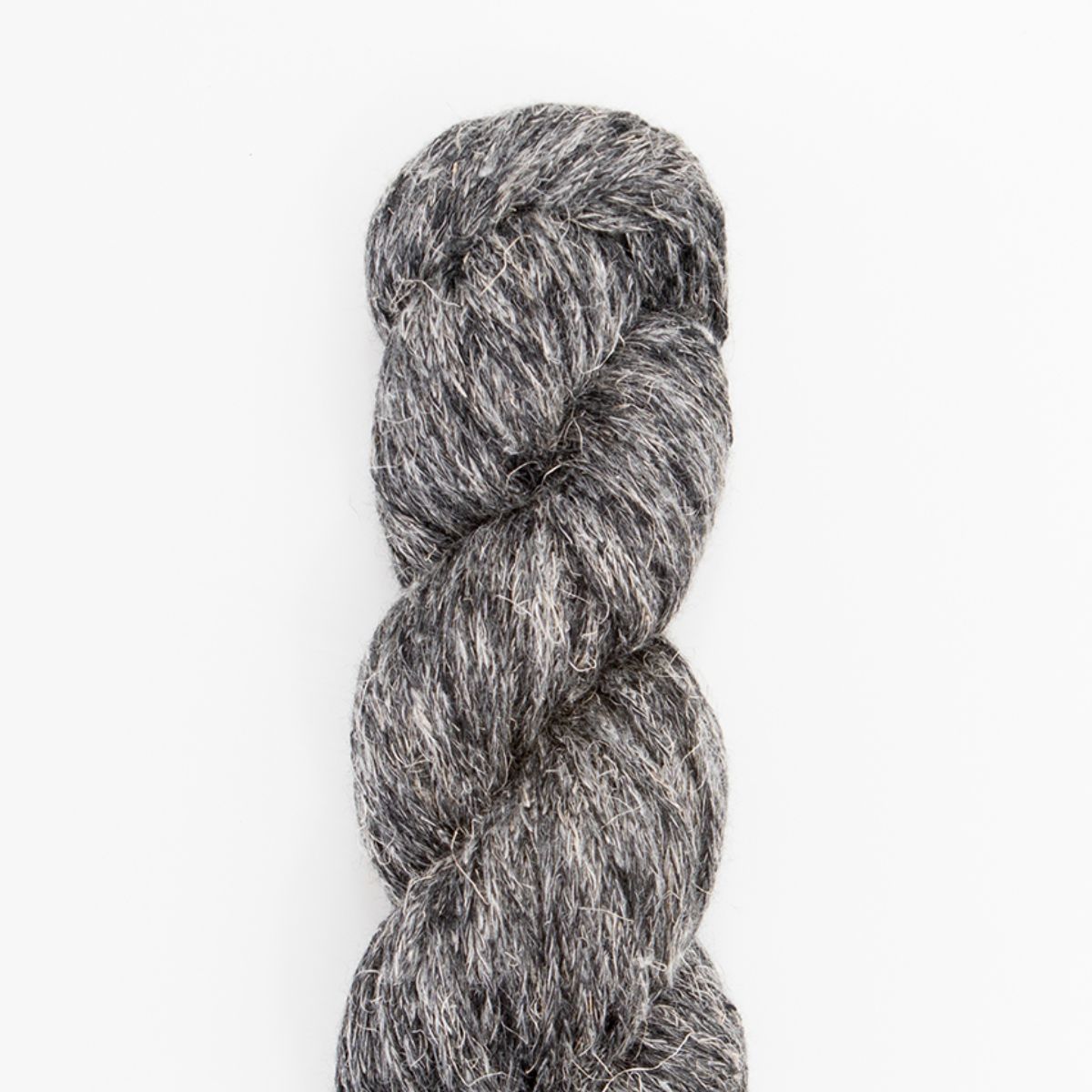 Woolfolk-STRA-yarn-S8-gather here online