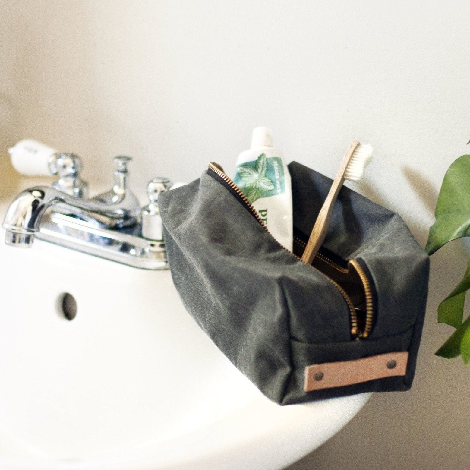 Woodland Dopp Kit