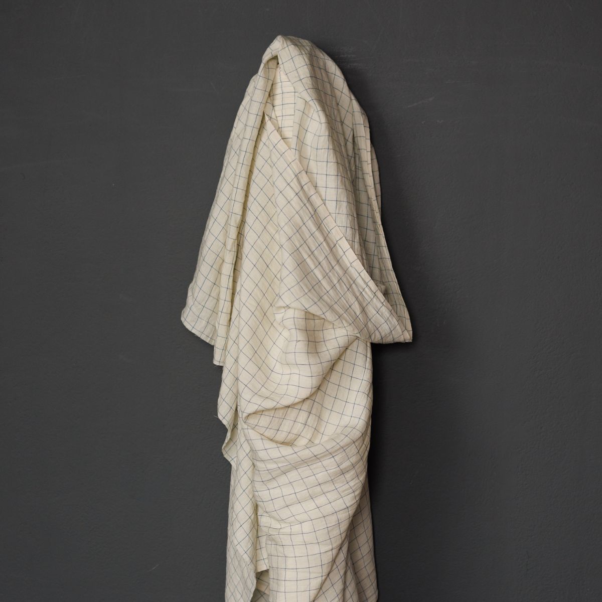 Merchant & Mills-Greta European Laundered Linen-fabric-gather here online