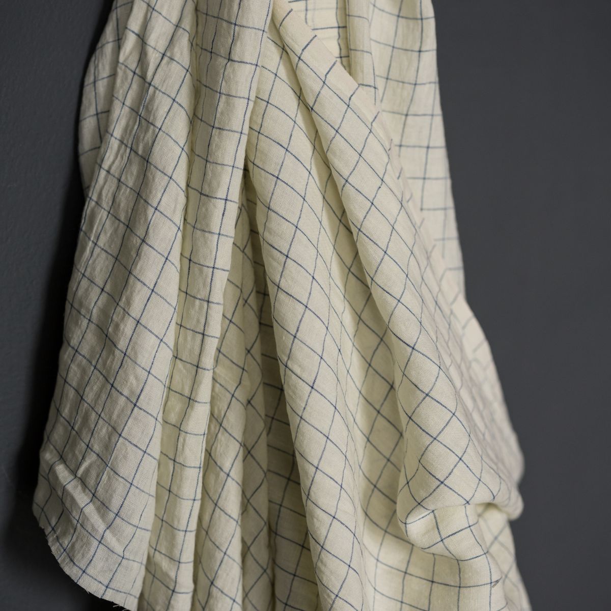 Merchant & Mills-Greta European Laundered Linen-fabric-gather here online