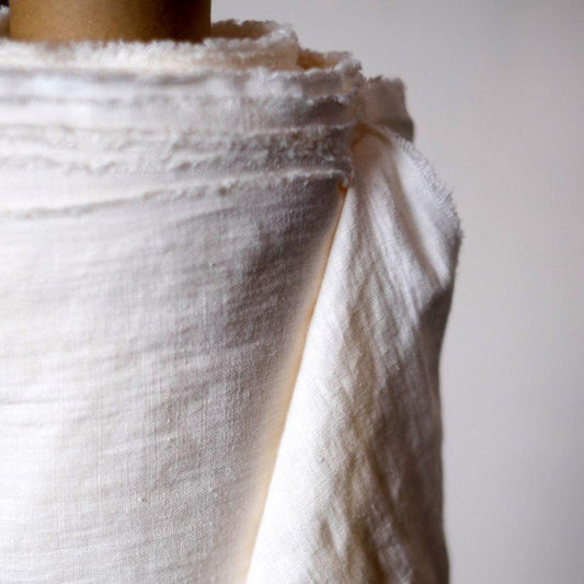 Merchant & Mills-185 Linen Core, Milk-fabric-gather here online