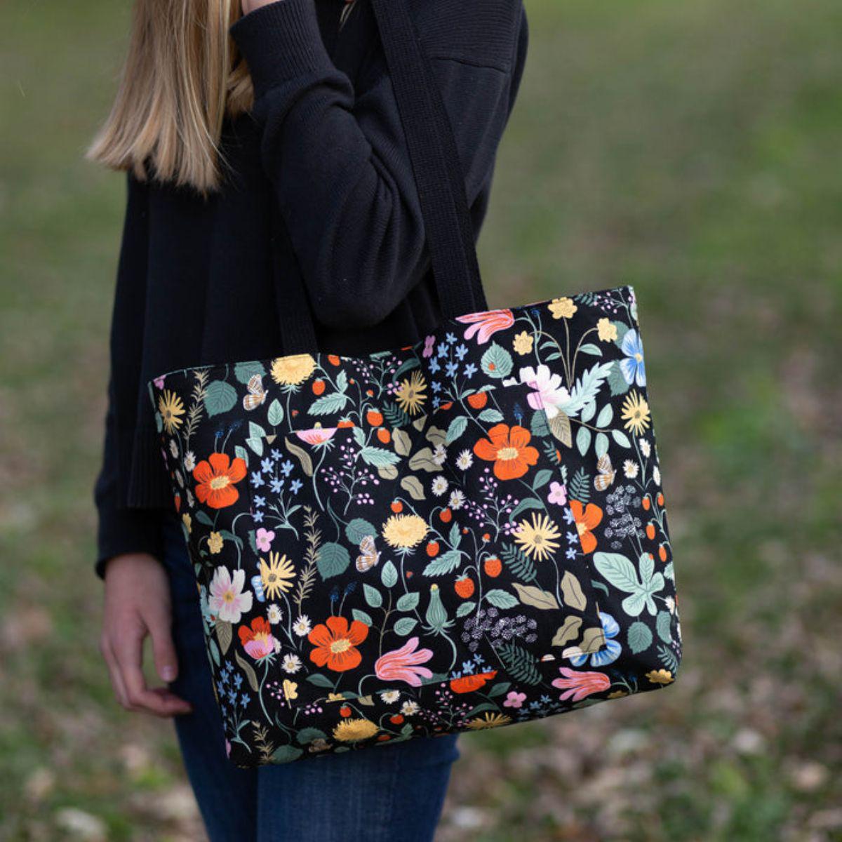 Noodlehead-Pepin Tote Pattern-sewing pattern-gather here online